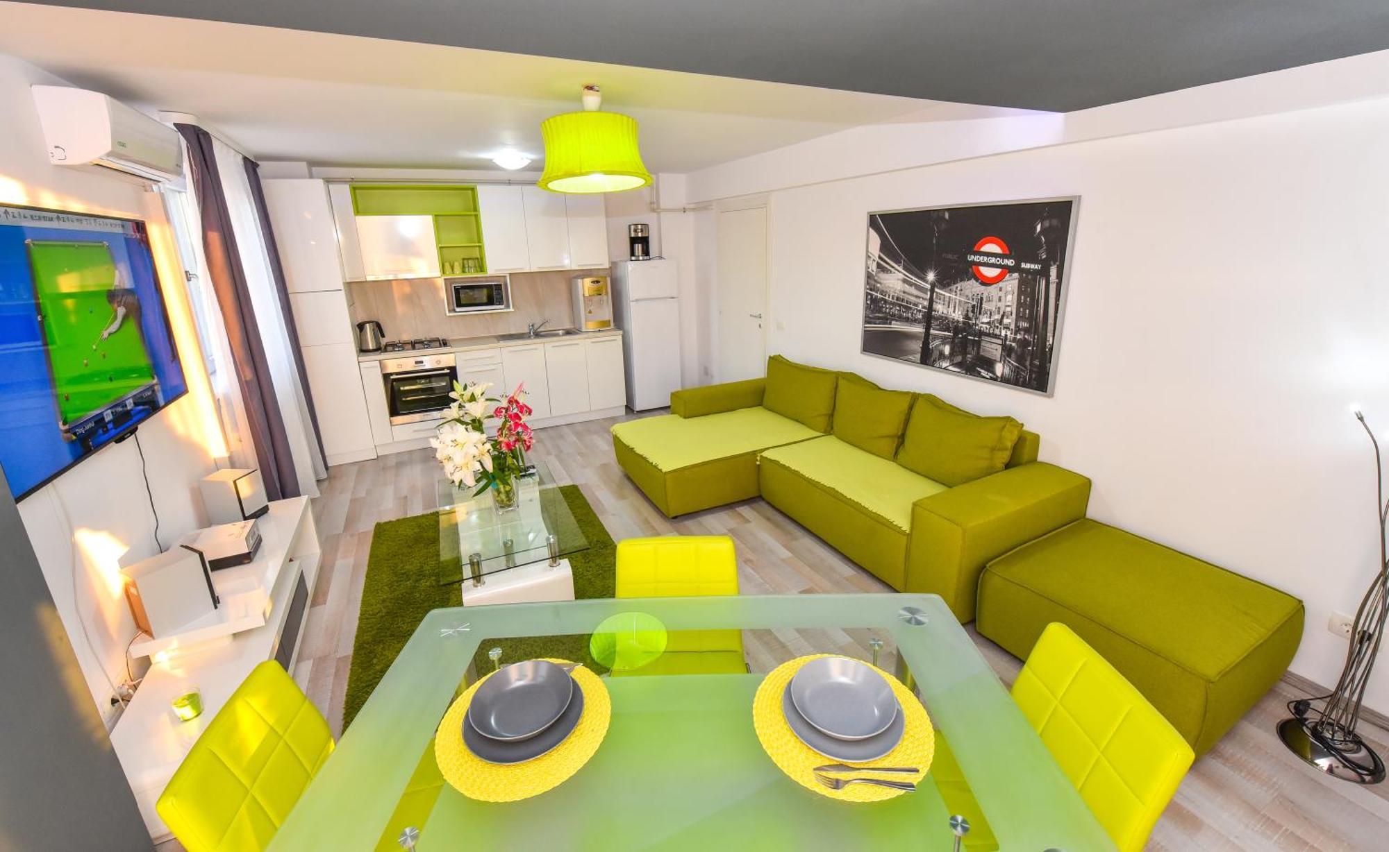 Dracula Adventure Tours Accommodation Bucureşti Ngoại thất bức ảnh