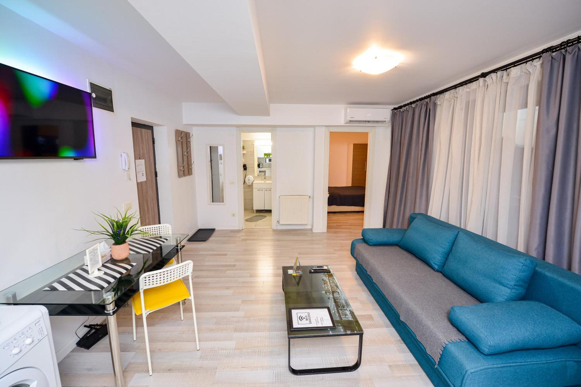 Dracula Adventure Tours Accommodation Bucureşti Ngoại thất bức ảnh